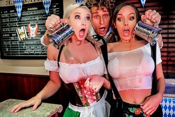 Пивное безумие в закрытом баре с двумя официантками